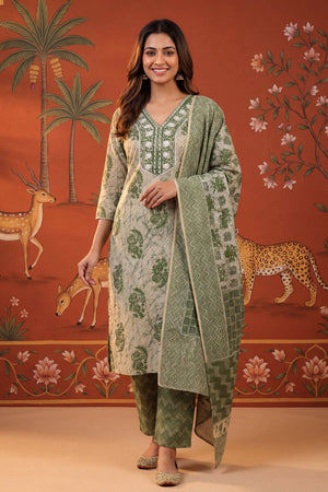 Green Printed Cotton Kurti Pant Set (ACB2238)