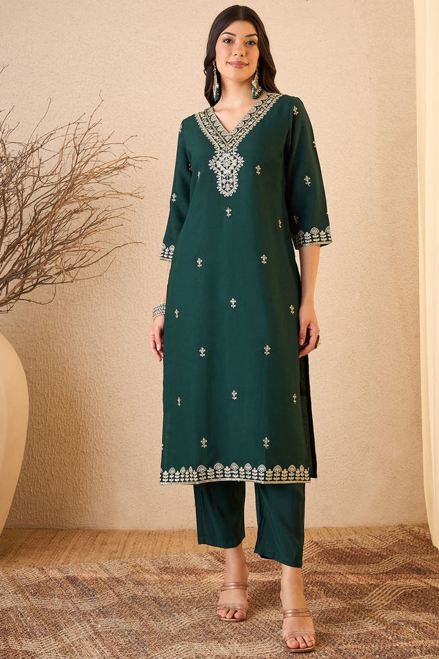 Green Floral Embroidered Silk Blend Kurti Pant Set (ACB2256)