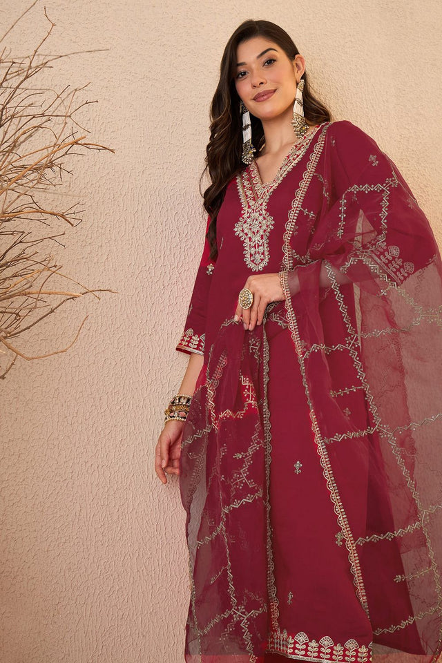 Maroon Floral Embroidered Silk Blend Kurti Pant Set (ACB2257)