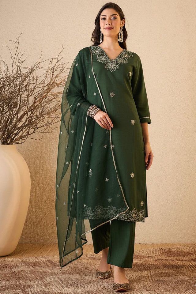 Green Floral Embroidered Silk Blend Kurti Pant Set (ACB2261)