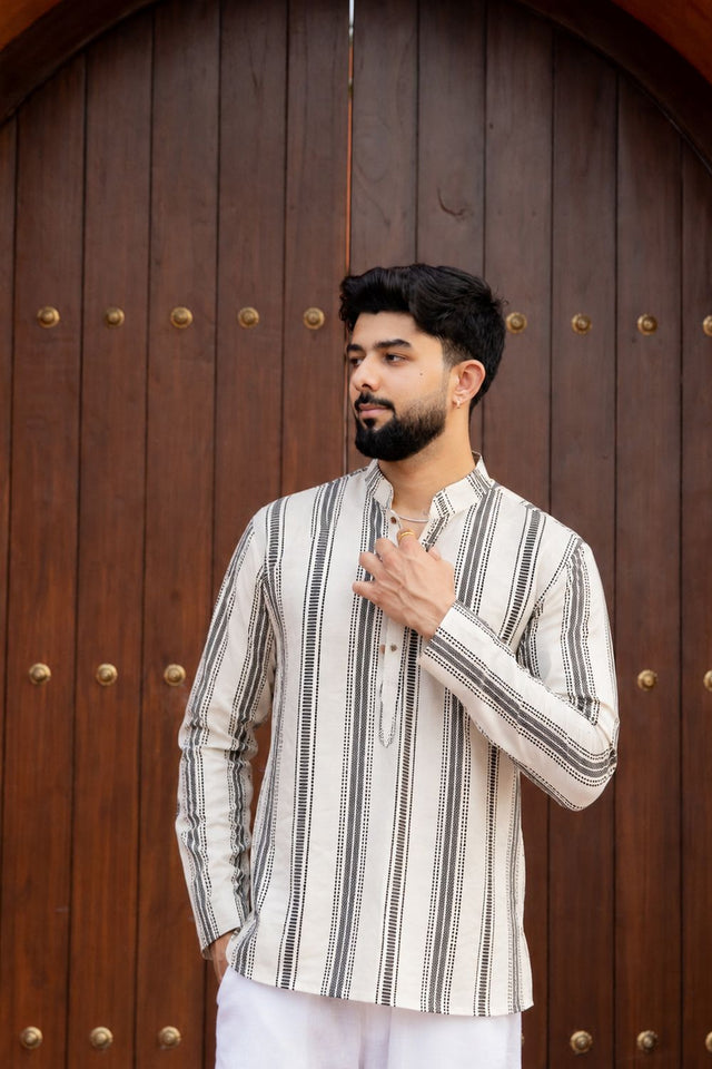 Mens Off White Printed Linen Short Kurta (ACB2348)
