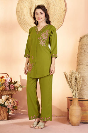Mehendi Floral Embroidered Rayon Co-Ord Set (ACB2426)
