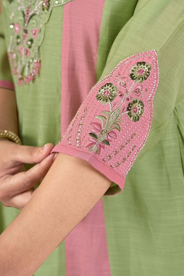 Green Embroidered Chanderi Palazzo Suit (ACB2536)
