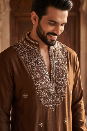Brown Embroidered Lachaka Kurta Set (ACB2662)