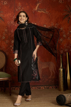Black Floral Embroidered Silk Kurti Pant Set (ACB2672)
