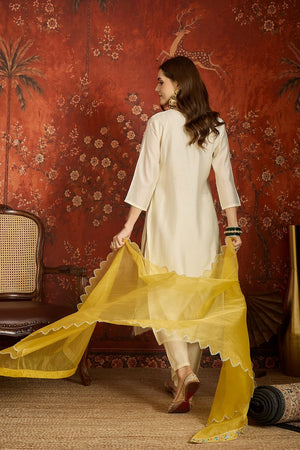 Off White Floral Embroidered Silk Kurti Pant Set (ACB2675)