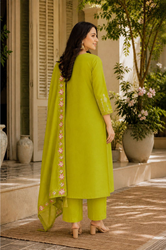 Green Floral Embroidered Silk Anarkali Suit (ACB2717)