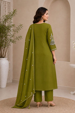 Green Floral Embroidered Silk Anarkali Suit (ACB2724)