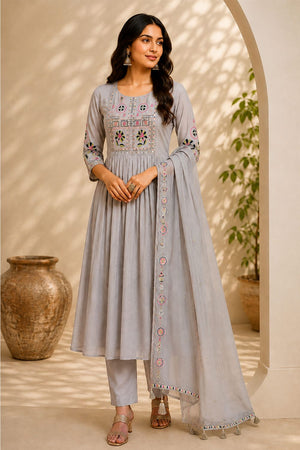 Cream Floral Embroidered Silk Anarkali Suit (ACB2726)