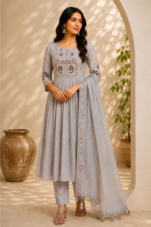 Cream Floral Embroidered Silk Anarkali Suit (ACB2726)