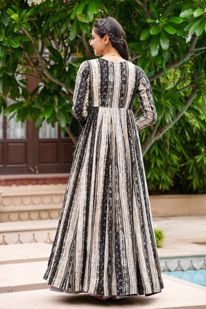 Grey Faux Georgette Digital Printed Indo-Western Suit Set