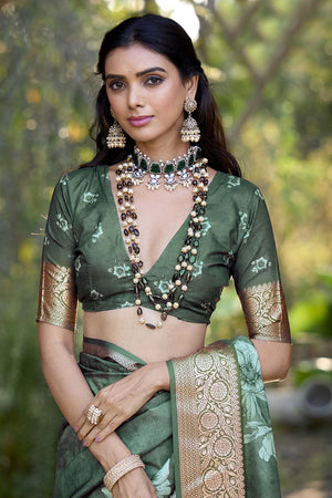 Green Floral Printed Woven Silk Saree (ACZ6307)