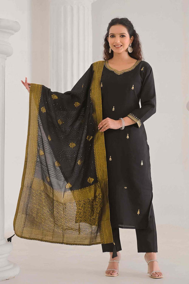 Black Embroidered Chanderi Kurti Pant Set
