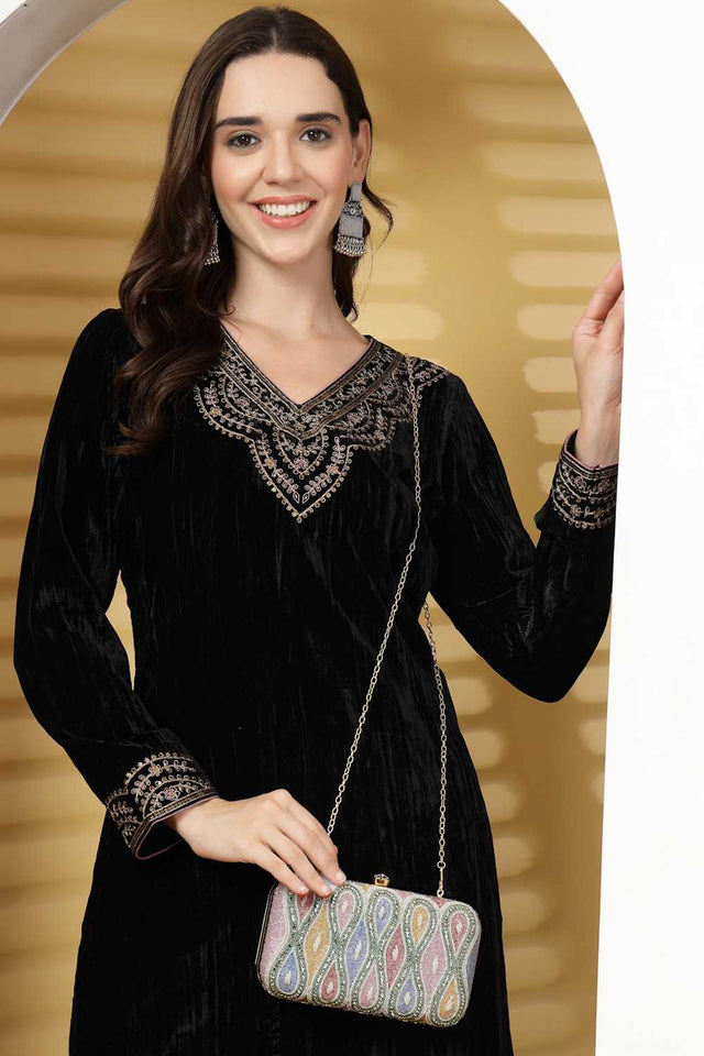 White Embellished Material Clutch (ADCL3116A)
