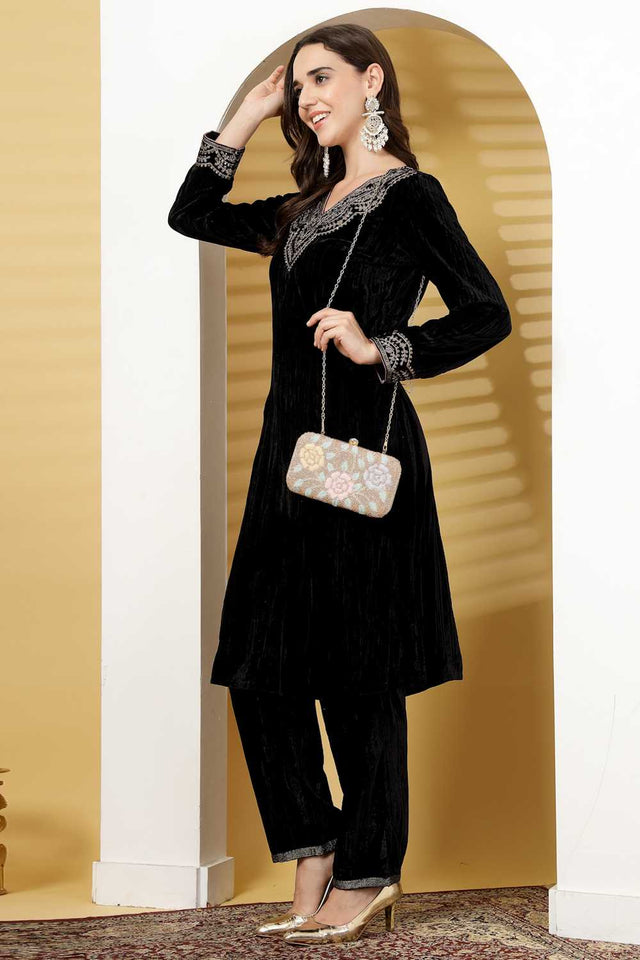 Gold Embellished Material Clutch