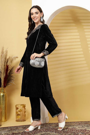 Silver Embellished Metal Clutch