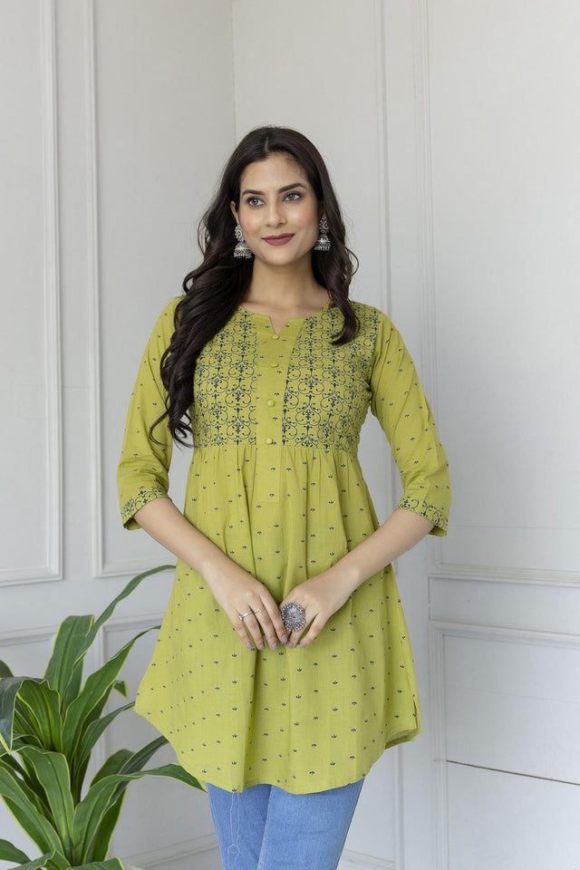 Green Floral Printed Cotton Kurti (AM-BER2016)