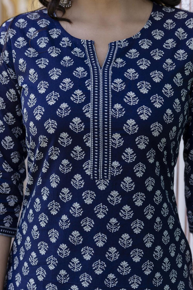Blue Floral Printed Cotton Kurti (AM-BER3352)
