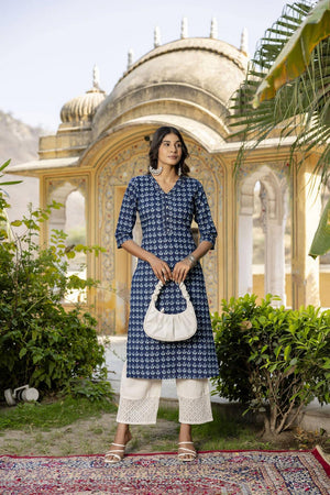 Blue Floral Printed Cotton Kurti (AM-BER3759)