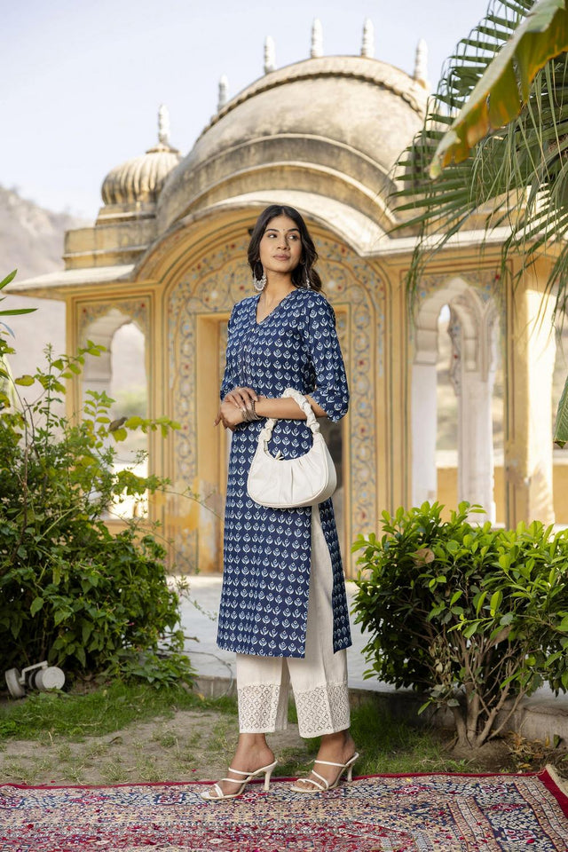 Blue Floral Printed Cotton Kurti (AM-BER3759)