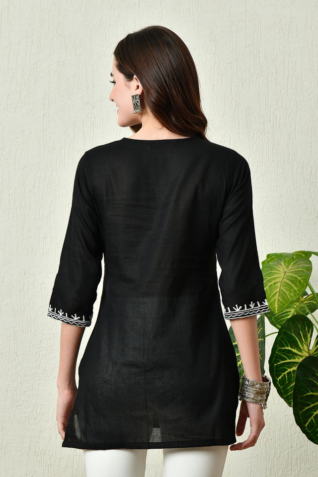 Black Embroidered Cotton Kurti (AM-TO-2959)