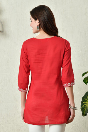 Red Embroidered Cotton Kurti (AM-TO-2960)