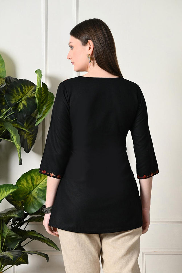 Black Embroidered Cotton Kurti (AM-TO-2993)