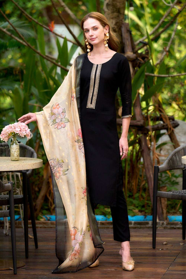Black Embroidered Viscose Rayon Kurti Pant Set