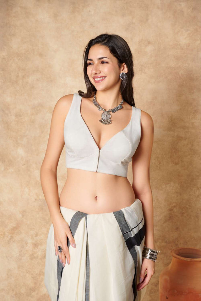 White Solid Cotton Sweetheart Neck Blouse