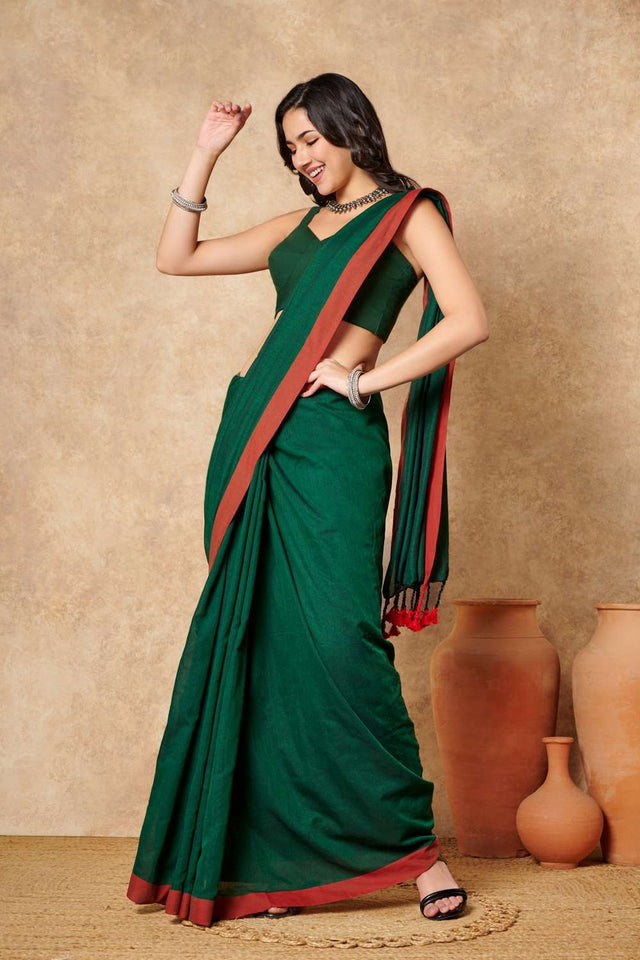 Green Solid Cotton Sweetheart Neck Blouse