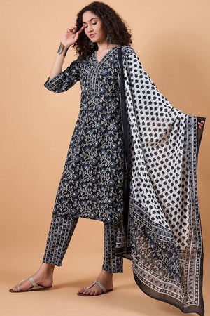Women's Black Cotton Printed Kurti Pant Set