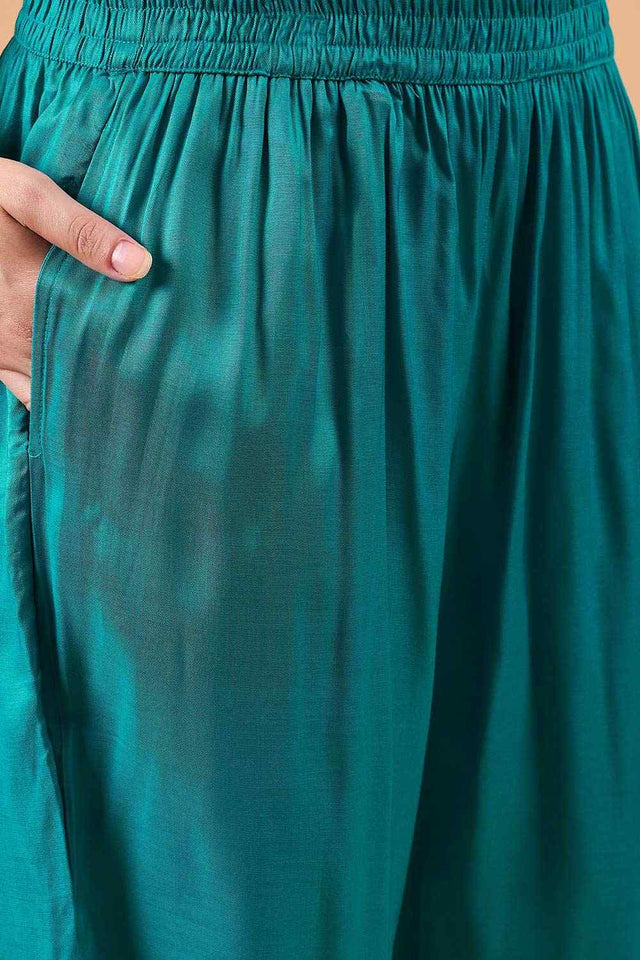 Women's Blue Chinon Printed Kurti Pant Set