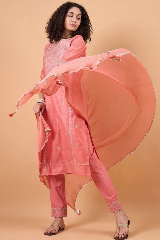 Women's Peach Silk Blend Printed Kurti Pant Set