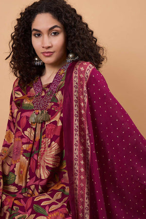 Women's Maroon Silk Blend Printed Kurti Pant Set