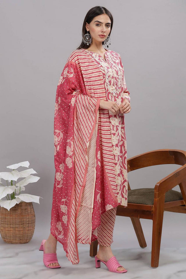 Red Floral Printed Rayon Kurti Pant Set