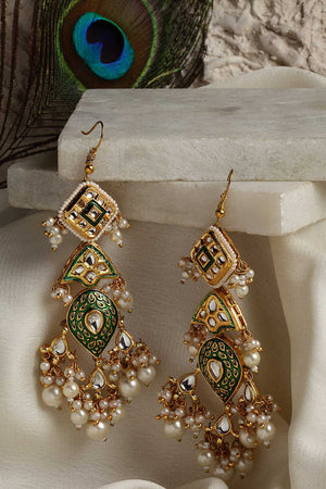 Green Alloy Earring (DGED21021)