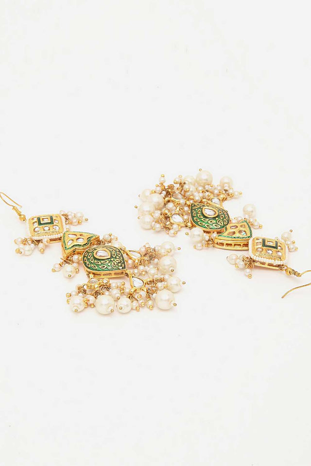Green Alloy Earring (DGED21021)