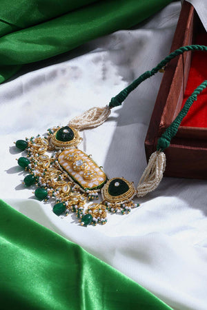 Green And Peach Haar Necklace With Kundan And Pearls