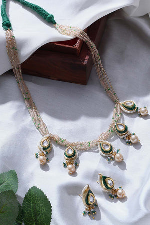 Green, Peach And Gold Necklace With Earring Jeweler Set Kundan And Pearls