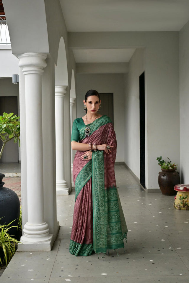 Magenta Geometric Printed Art Silk Saree (Eth_SR_103)