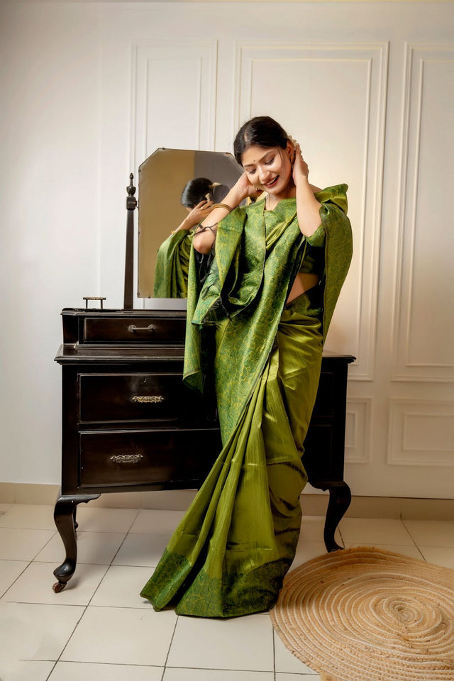 Green Woven Art Silk Saree (Eth_SR_41)