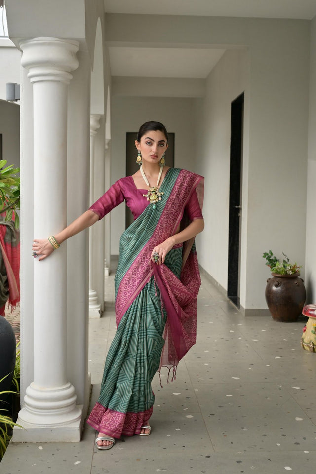 Green Geometric Printed Art Silk Saree (Eth_SR_106)