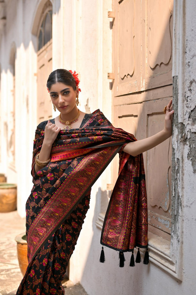 Black Floral Woven Art Silk Saree (Eth_SR_206)