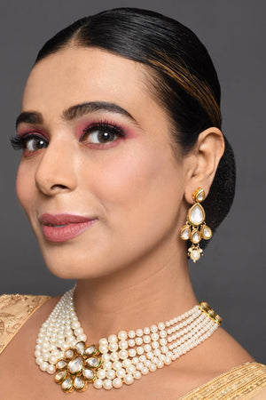 White Kundan & Beads Alloy Necklace Set
