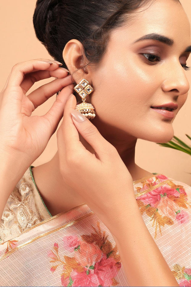 Golden Kundan & Beads Alloy Earrings
