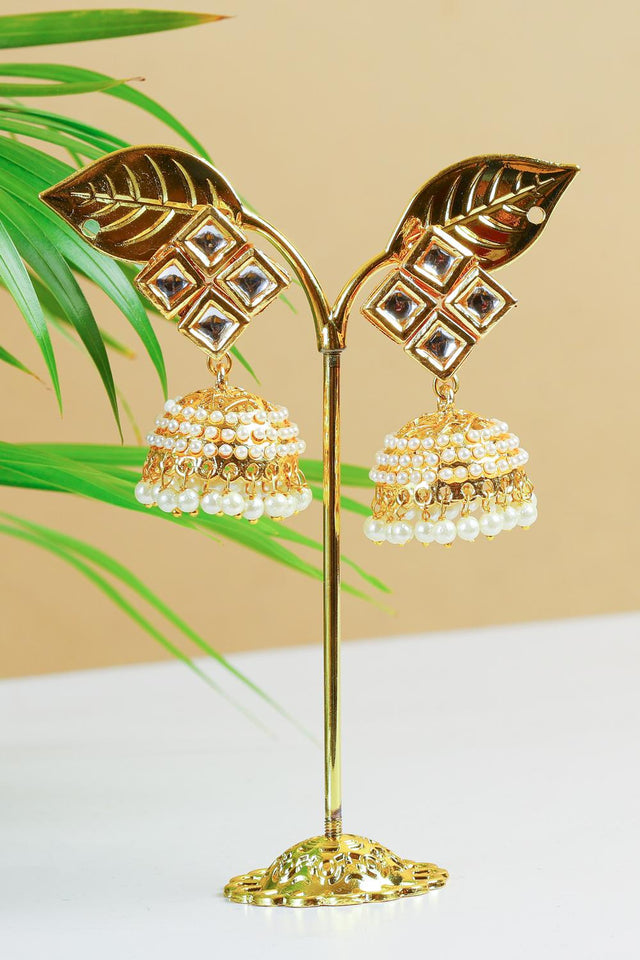 Golden Kundan & Beads Alloy Earrings