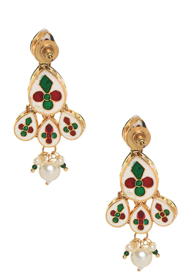 Golden Kundan & Beads Alloy Earrings