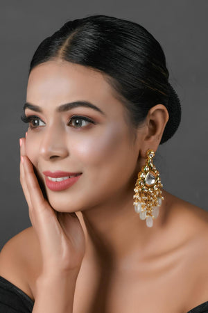 Golden Kundan & Beads Alloy Earrings