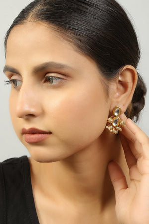 Golden Kundan & Beads Alloy Earrings