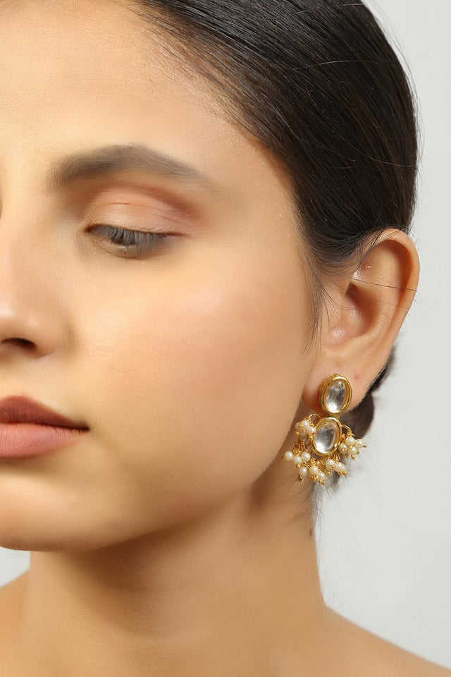 Golden Kundan & Beads Alloy Earrings
